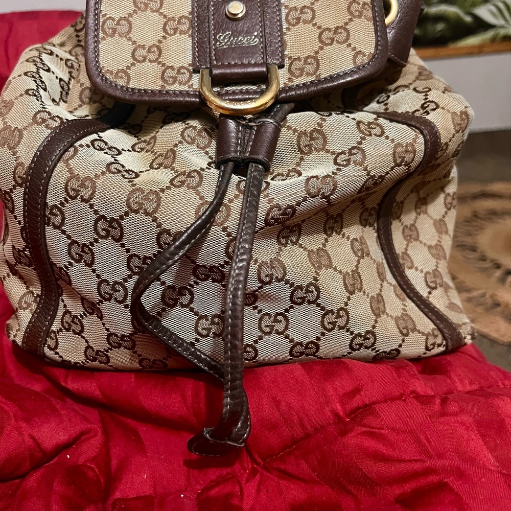 Gucci Tan and Brown GG Canvas Backpack - Picture 2 of 9